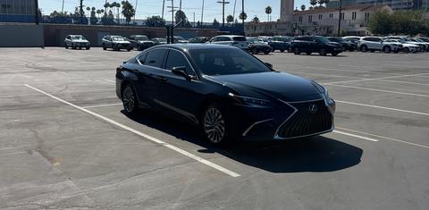 Lexus ES 2025