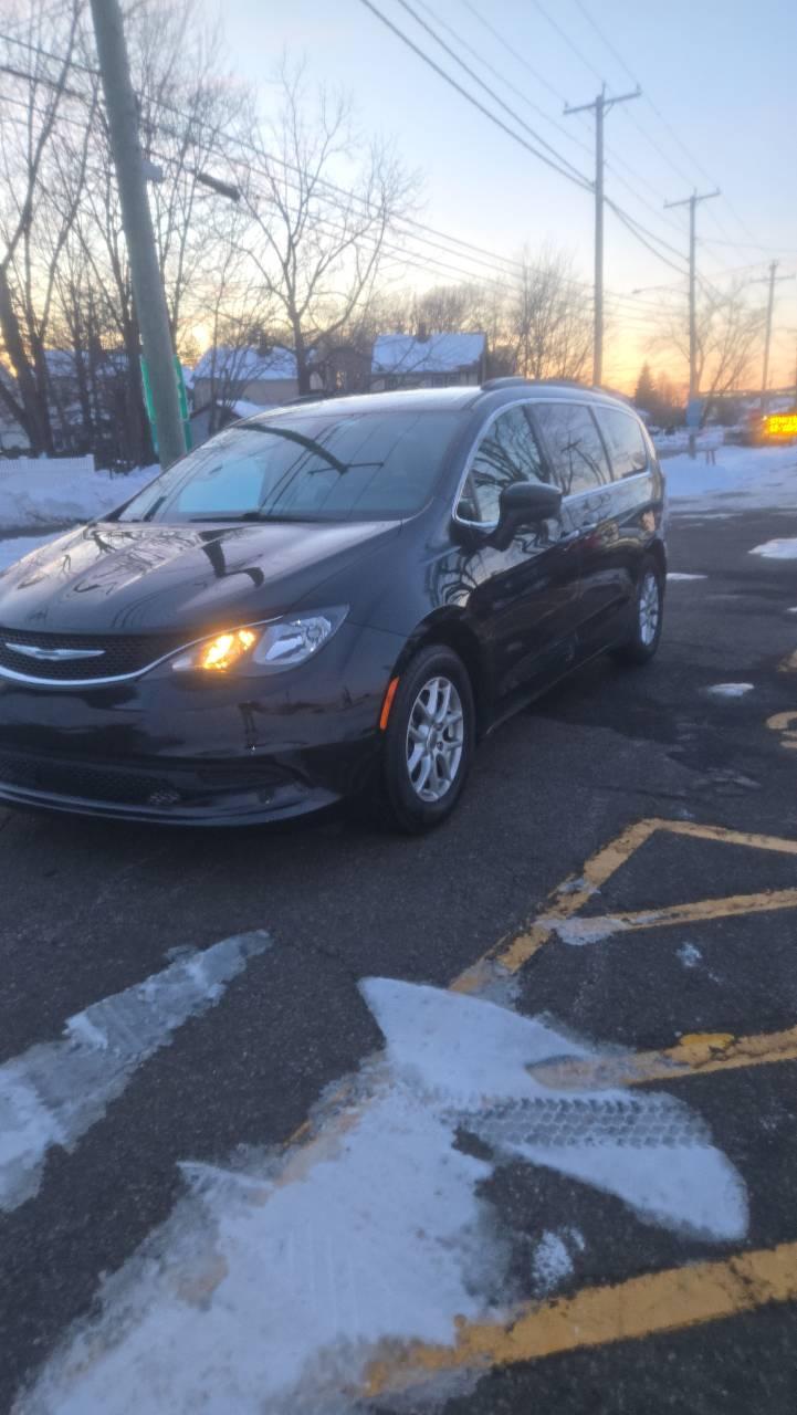 Chrysler Voyager 2021 in East Haven, CT
