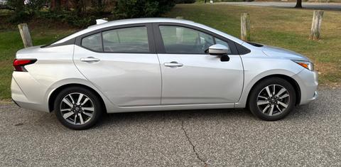 Nissan Versa 2021