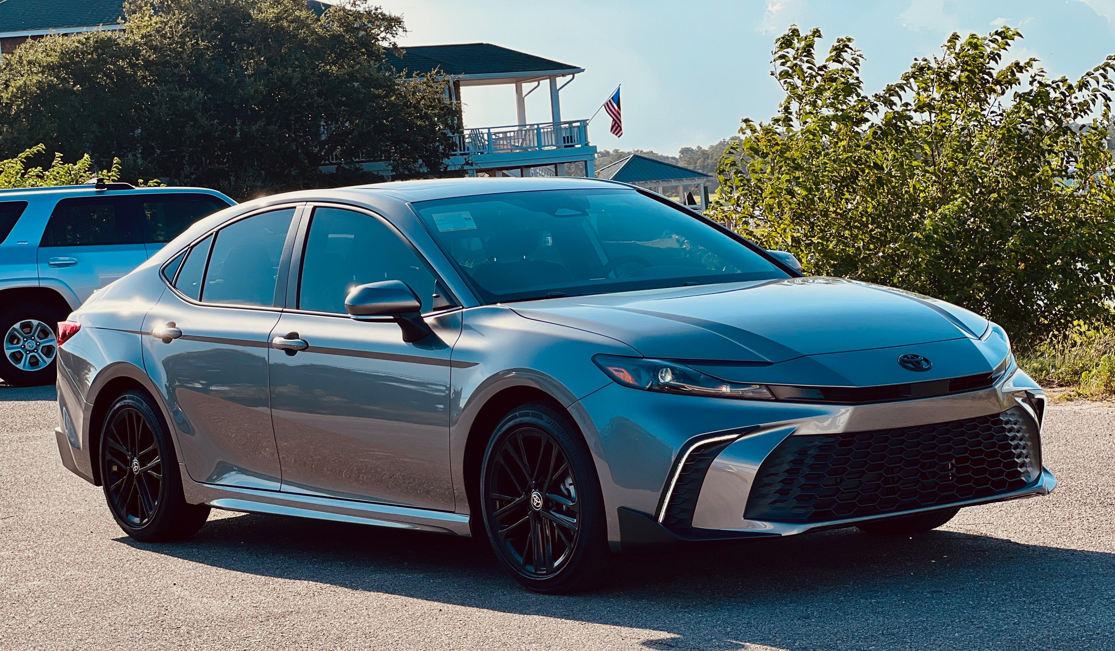 Toyota Camry Hybrid 2025 in Wilmington, NC