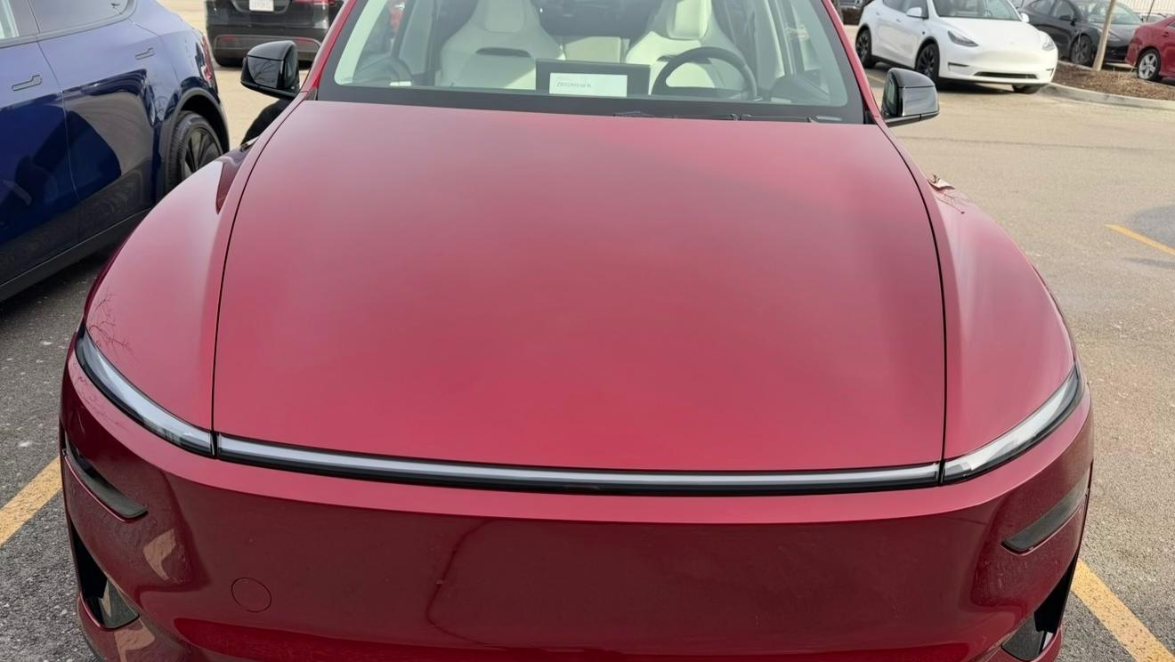 Tesla Model Y 2026 in 