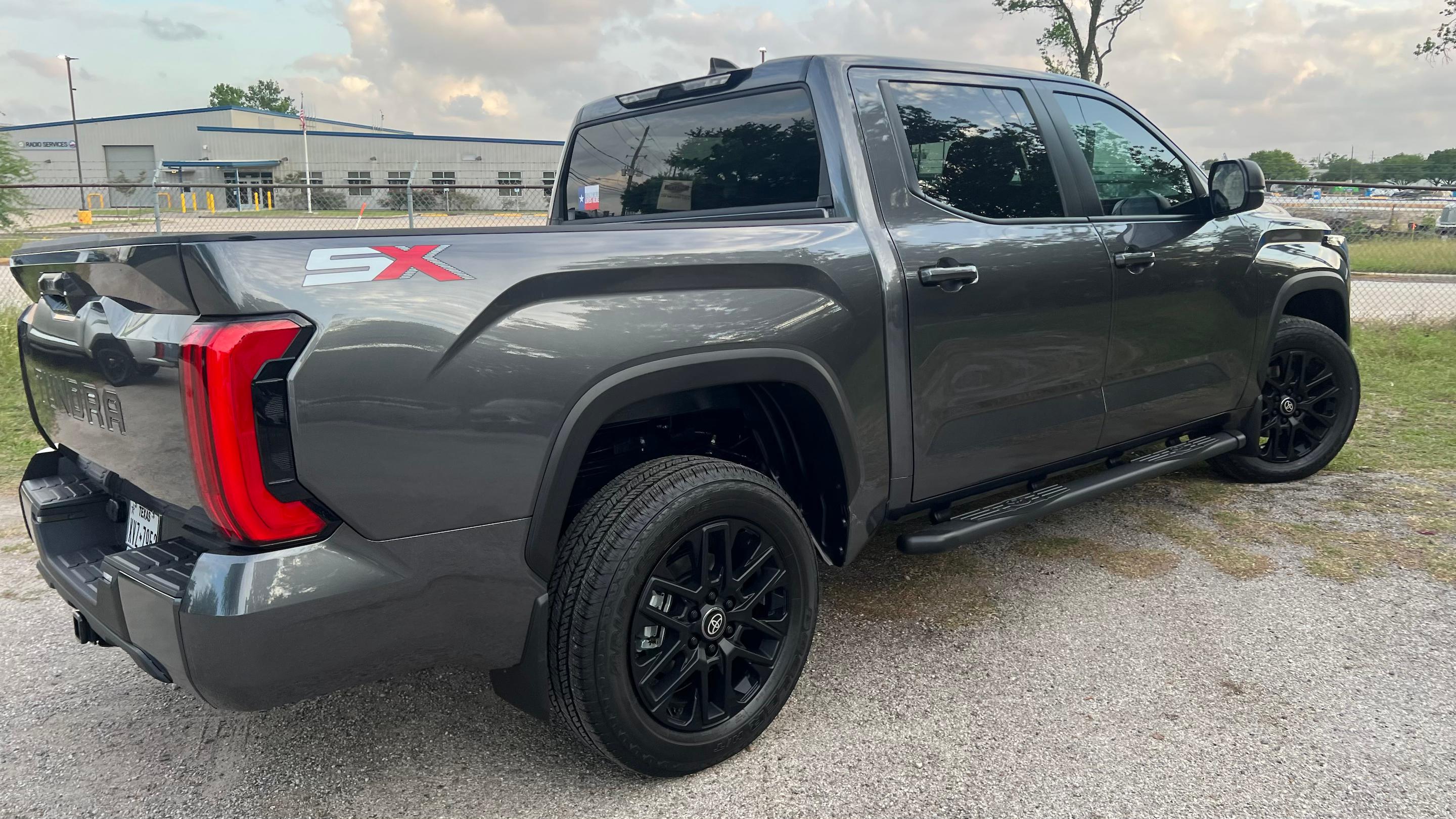 Toyota Tundra 2026 in Houston, TX