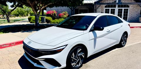 Hyundai Elantra 2025