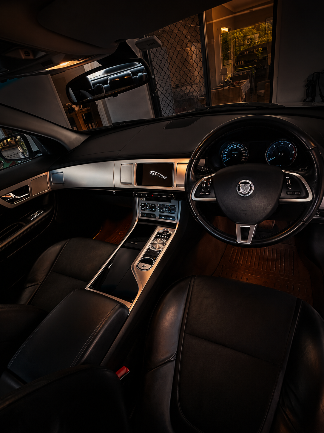 Jaguar XF 2013 in Southbank