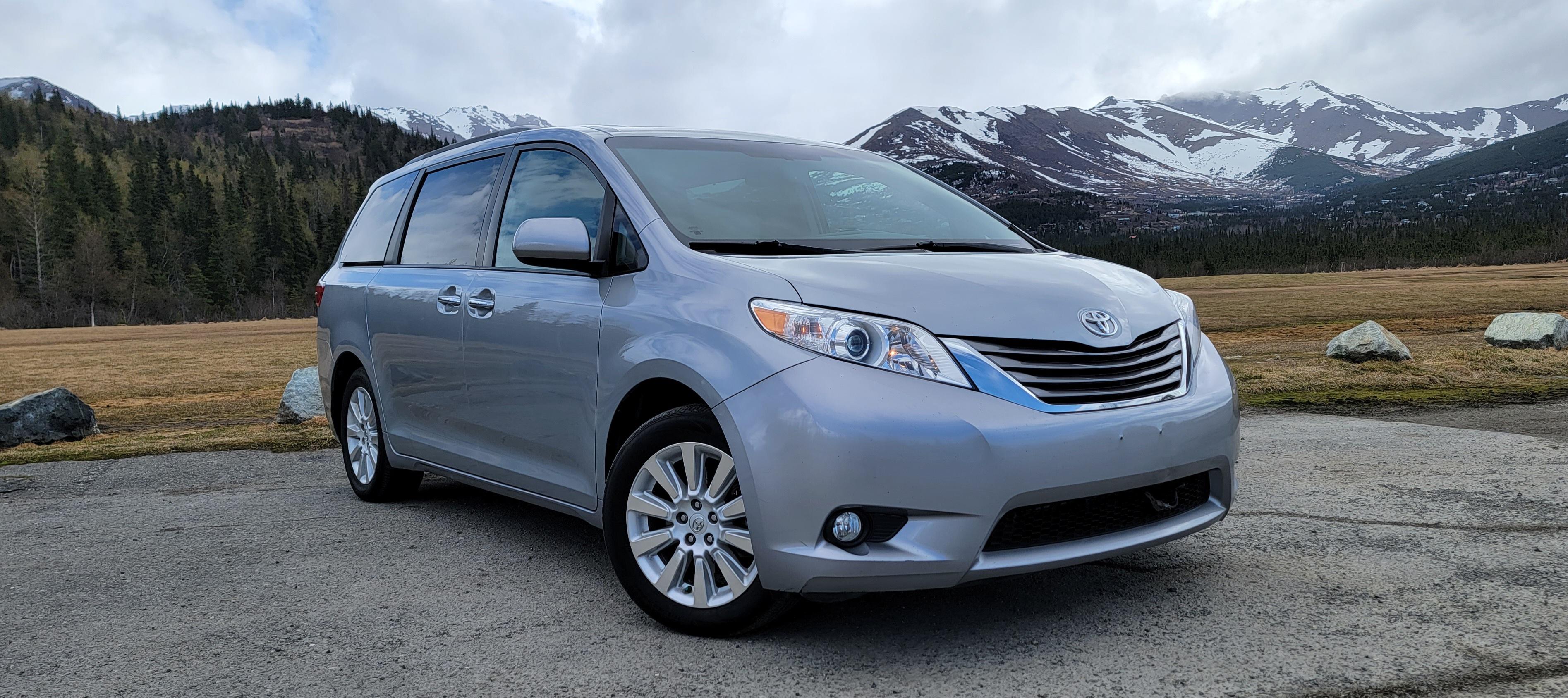 Toyota Sienna 2015 in Anchorage, AK