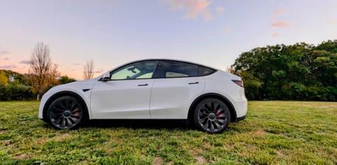Tesla Model Y 2022