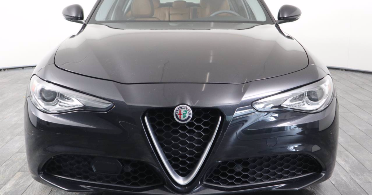 Alfa Romeo Giulia 2017 rental in Kissimmee, FL by Juan R. Turo