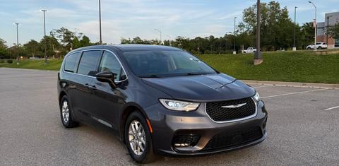 Chrysler Pacifica 2023
