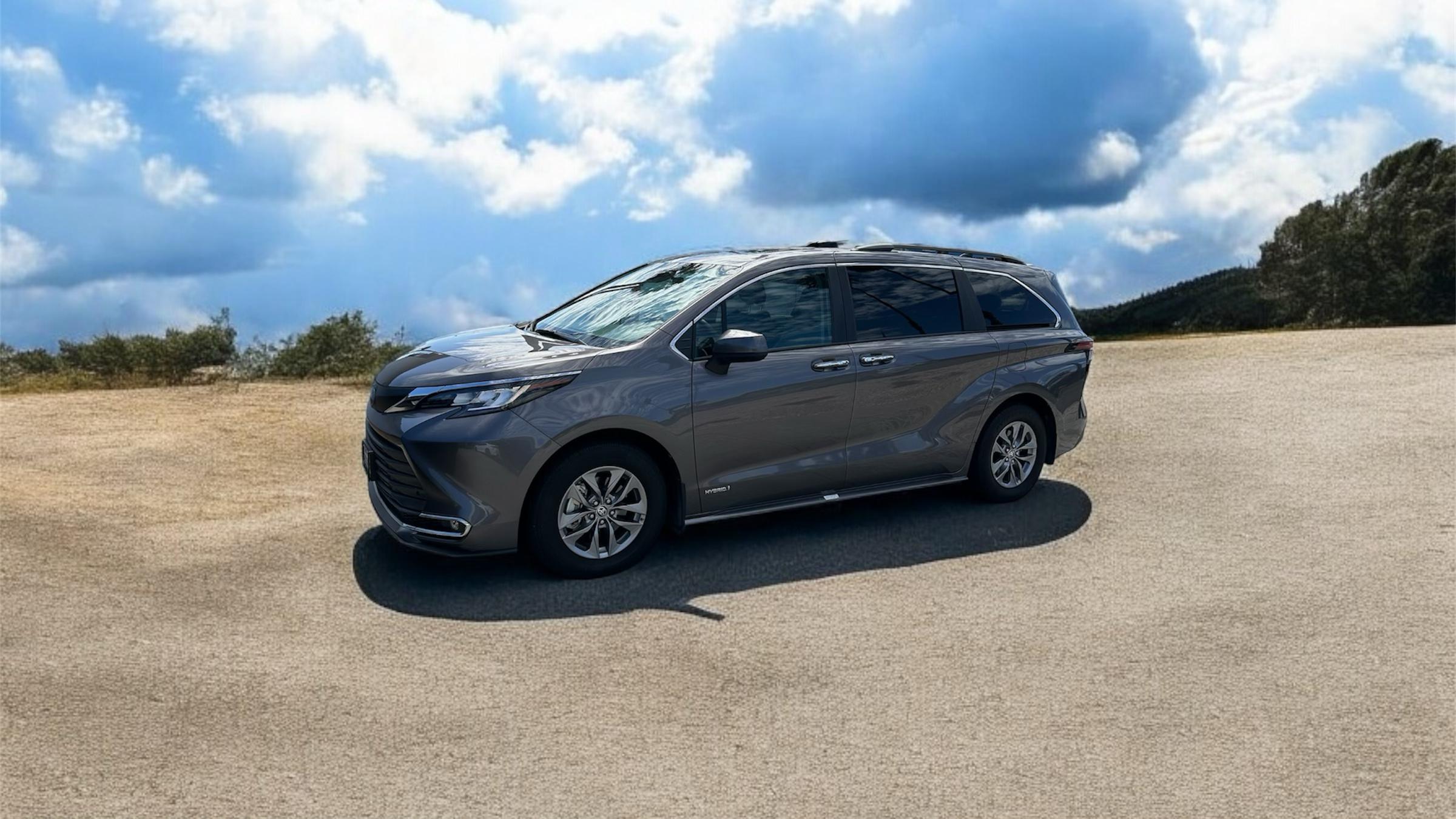Toyota Sienna 2021 in Garden Grove, CA