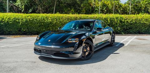 Porsche Taycan 2022