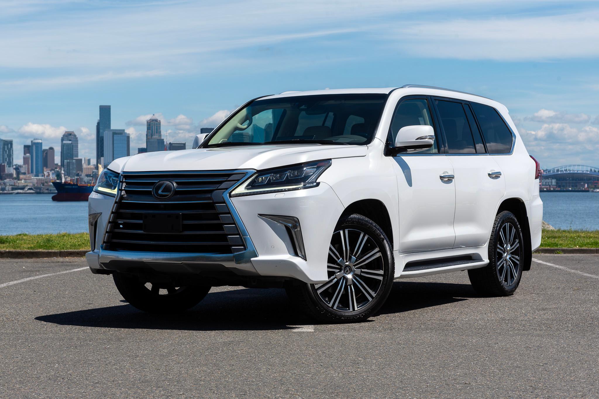 Lexus LX 2020 in 