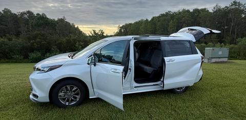 Toyota Sienna 2026