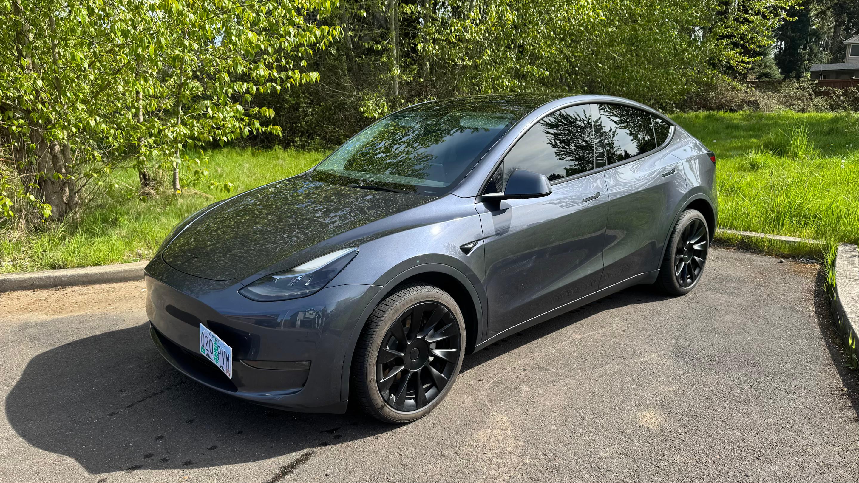 Tesla Model Y 2023 in Keizer, OR