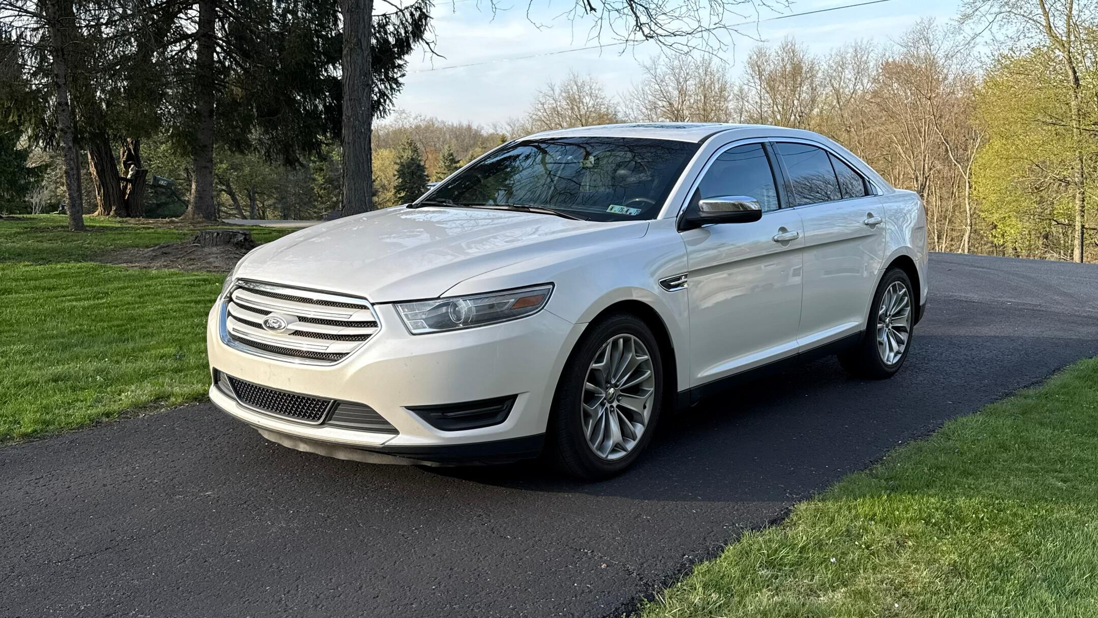 Ford Taurus 2013 in Canonsburg, PA