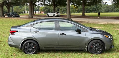 Nissan Versa 2021
