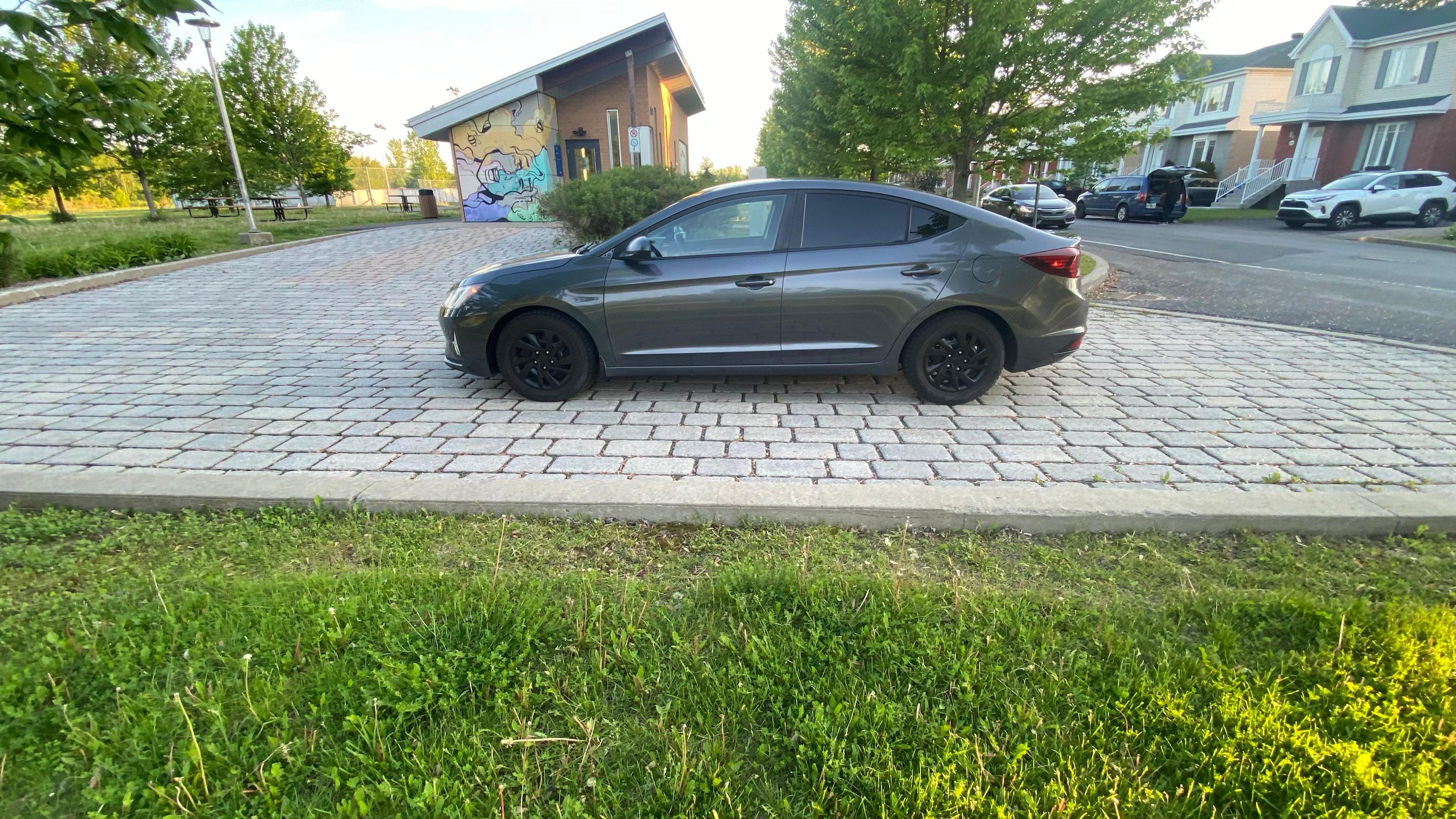 Hyundai Elantra 2019 à 