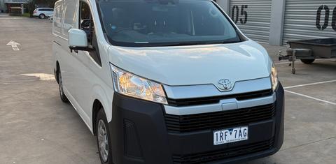 Toyota HIACE 2020