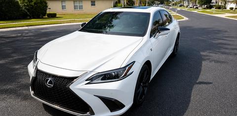 Lexus ES 2022