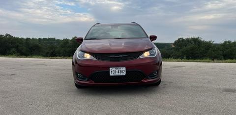 Chrysler Pacifica 2019
