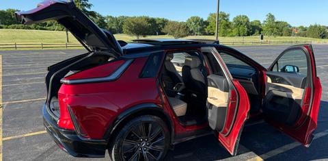 Cadillac LYRIQ 2024
