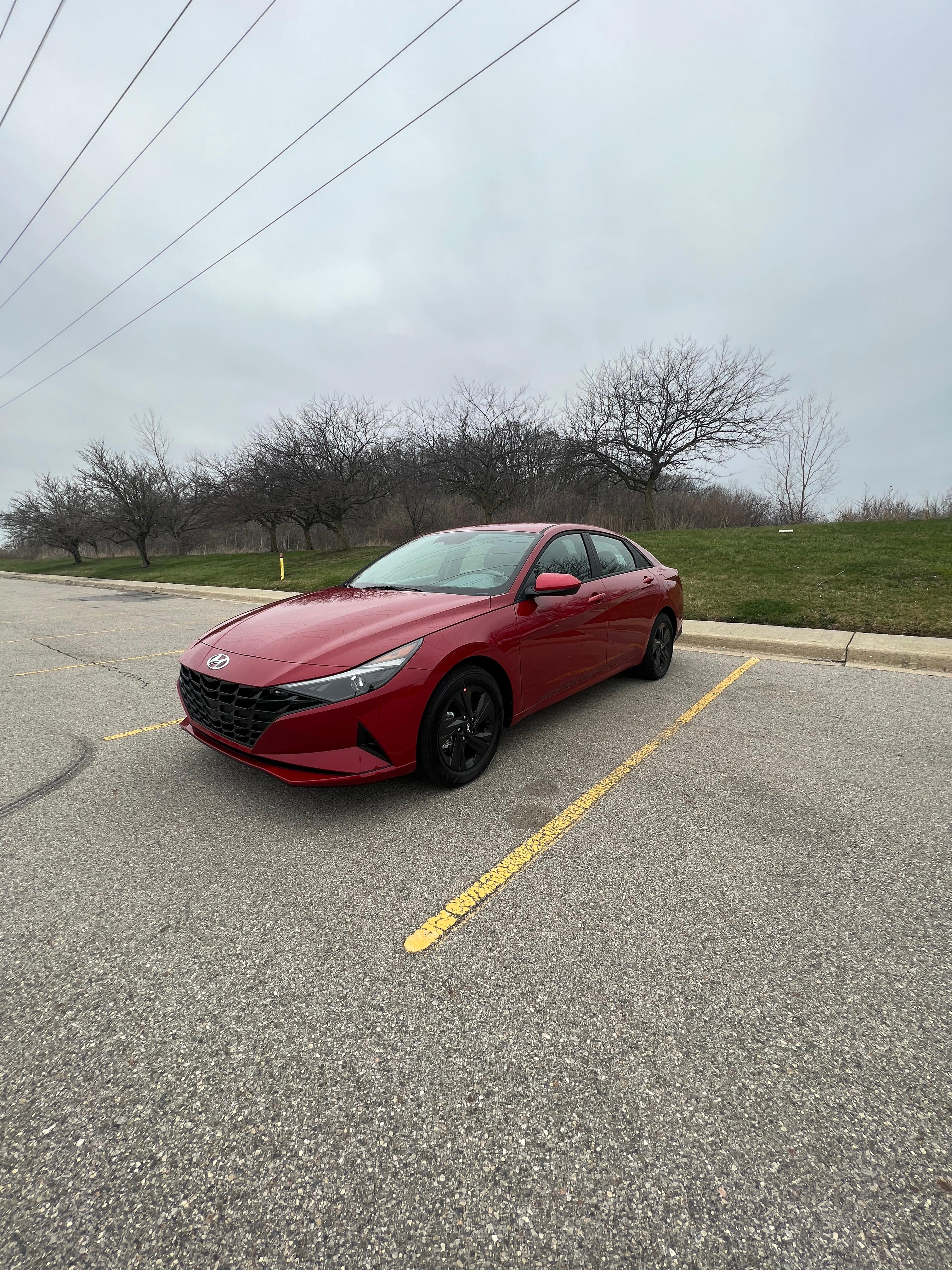 Hyundai Elantra 2023 in Ann Arbor, MI