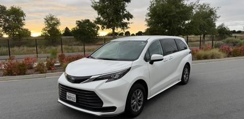 Toyota Sienna 2024