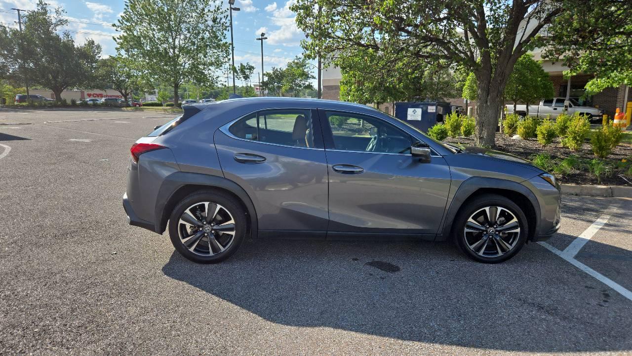 Lexus UX 2021 in Memphis, TN