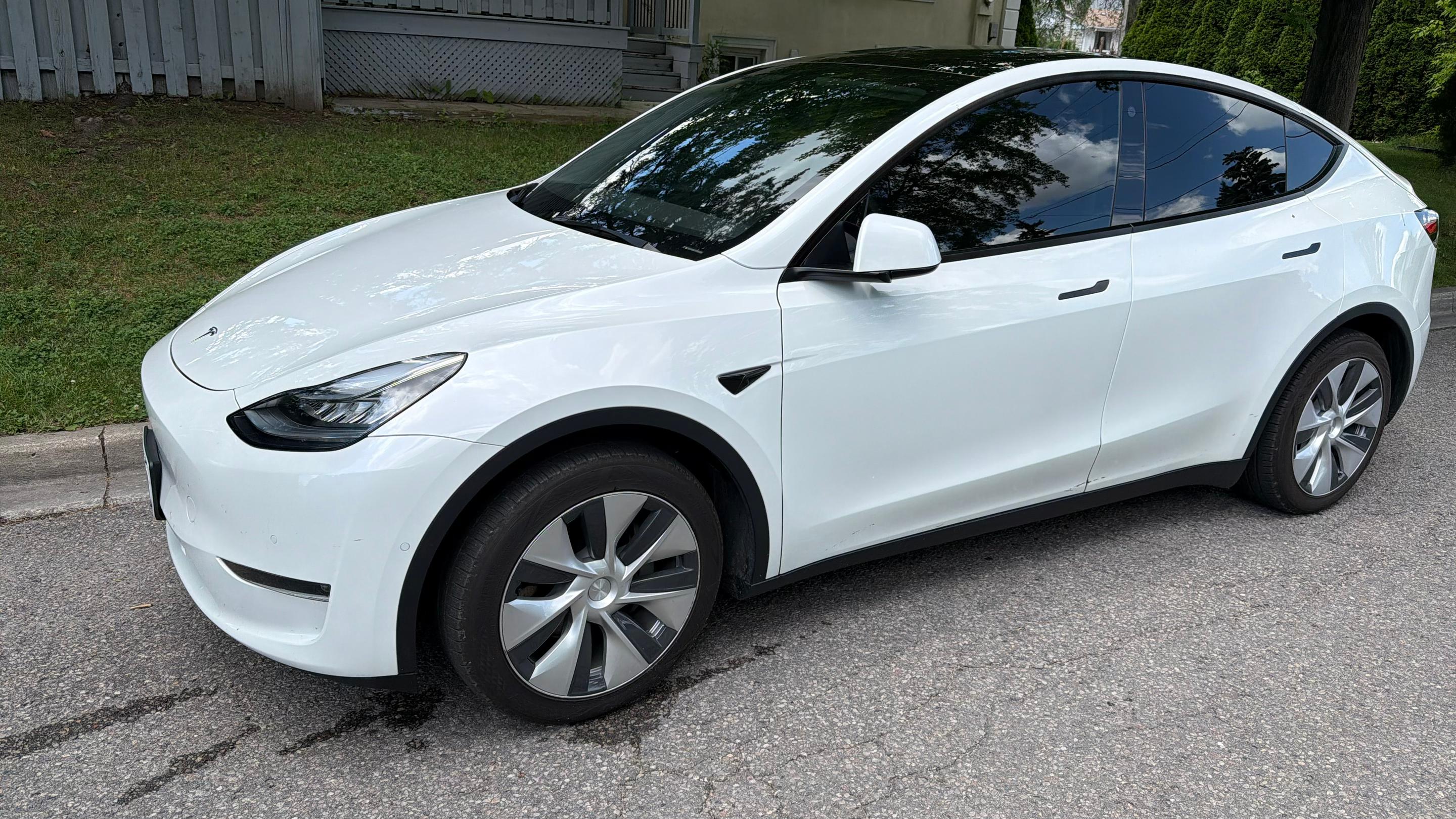 Tesla Model Y 2022 in Markham, ON