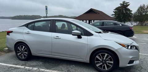 Nissan Versa 2021