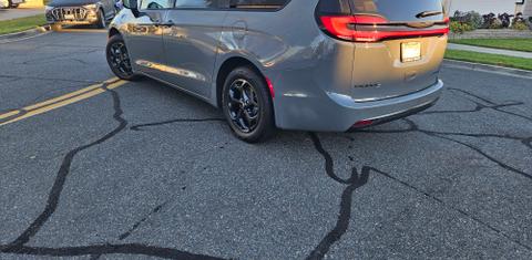 Chrysler Pacifica 2023