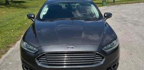 Ford Fusion Hybrid 2015