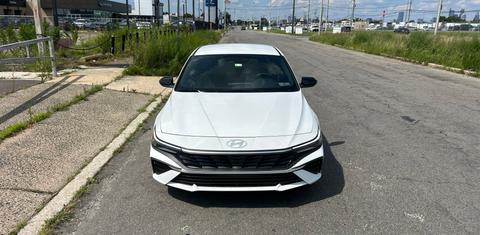 Hyundai Elantra 2025