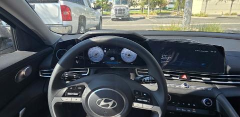 Hyundai Elantra 2024
