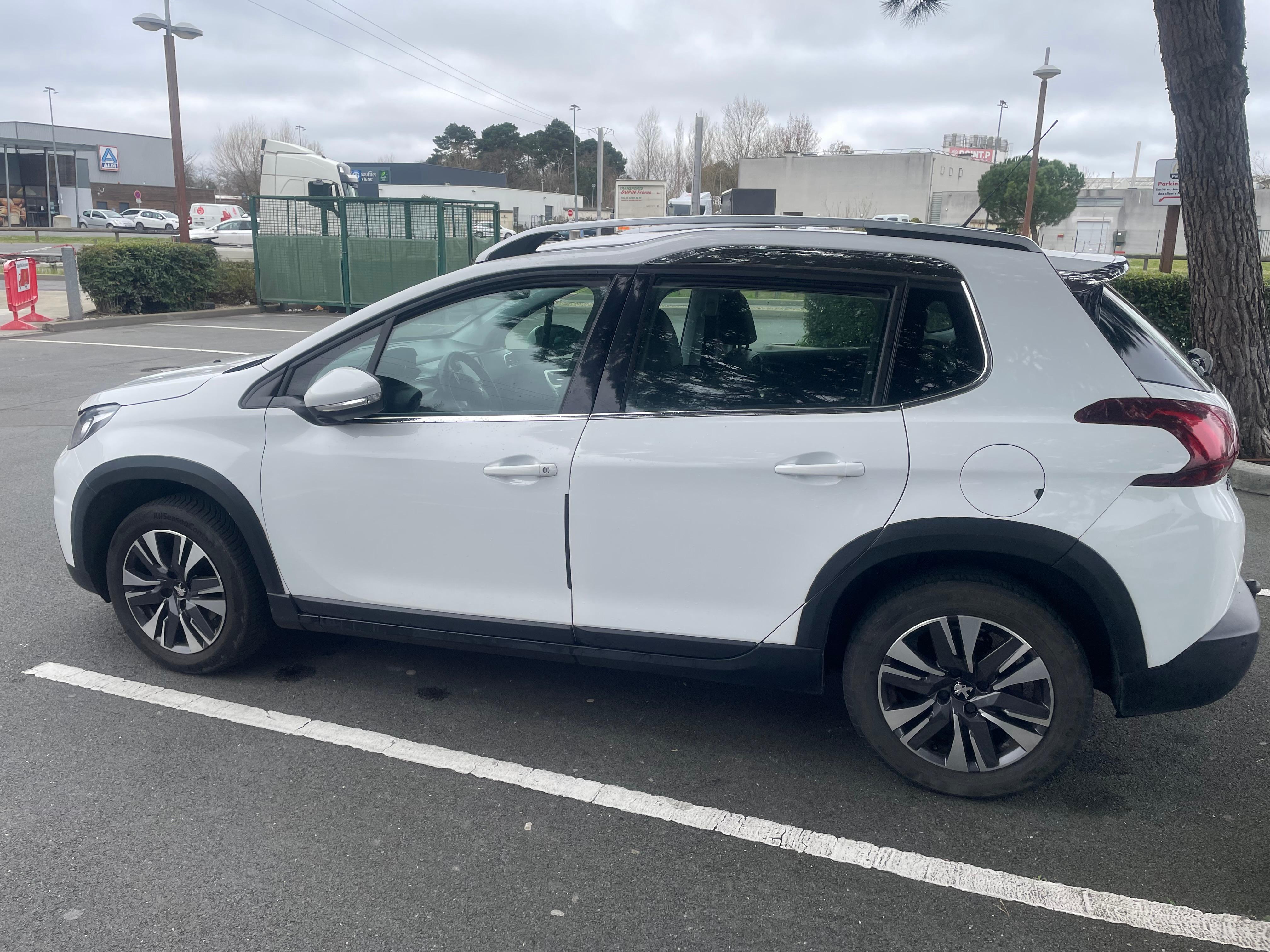 Peugeot 2008 2018 à Mérignac