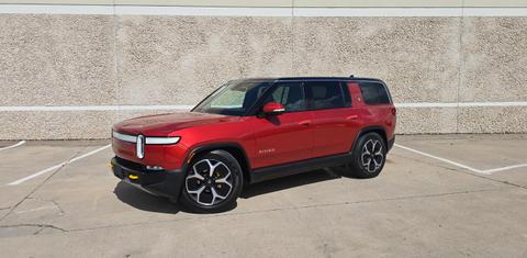 Rivian R1S 2023