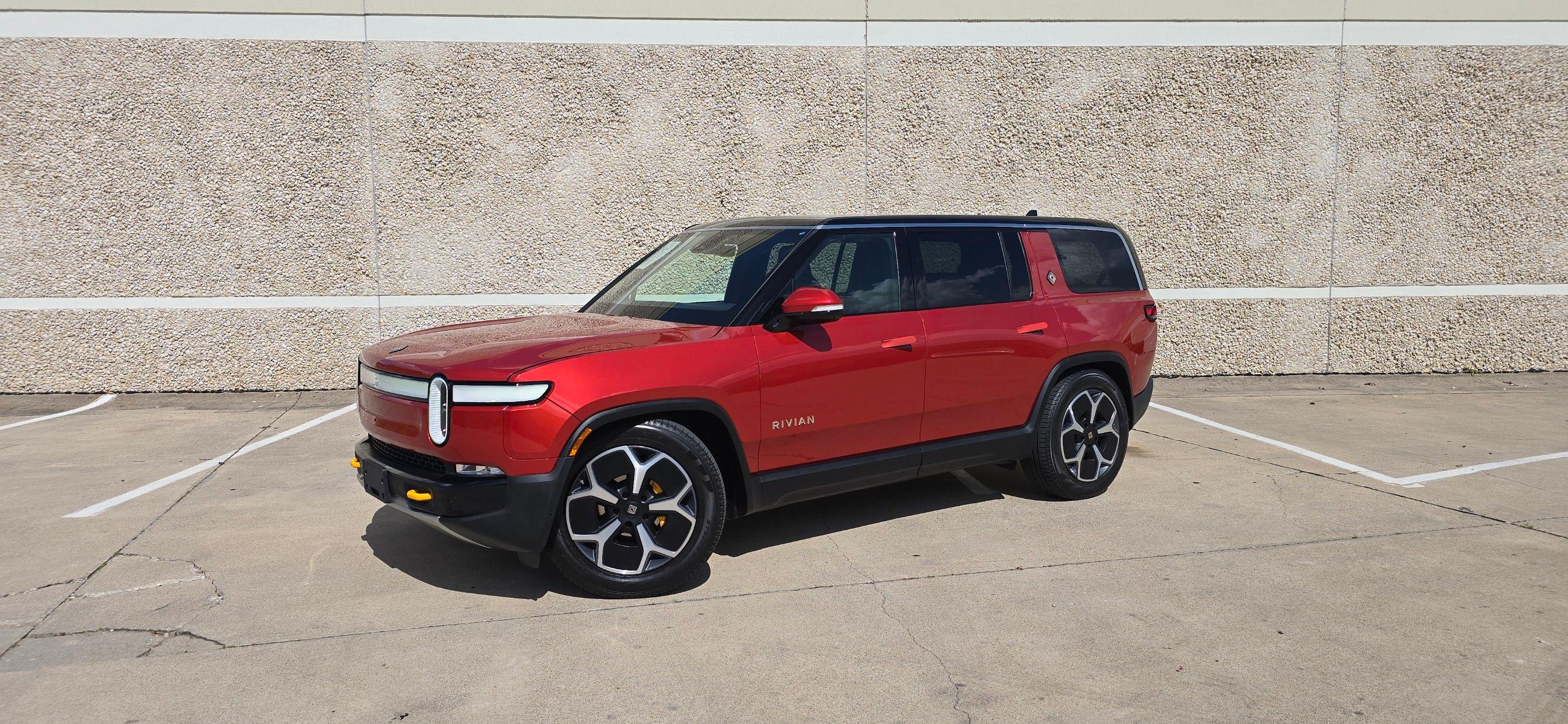 Rivian R1S 2023 in Dallas, TX