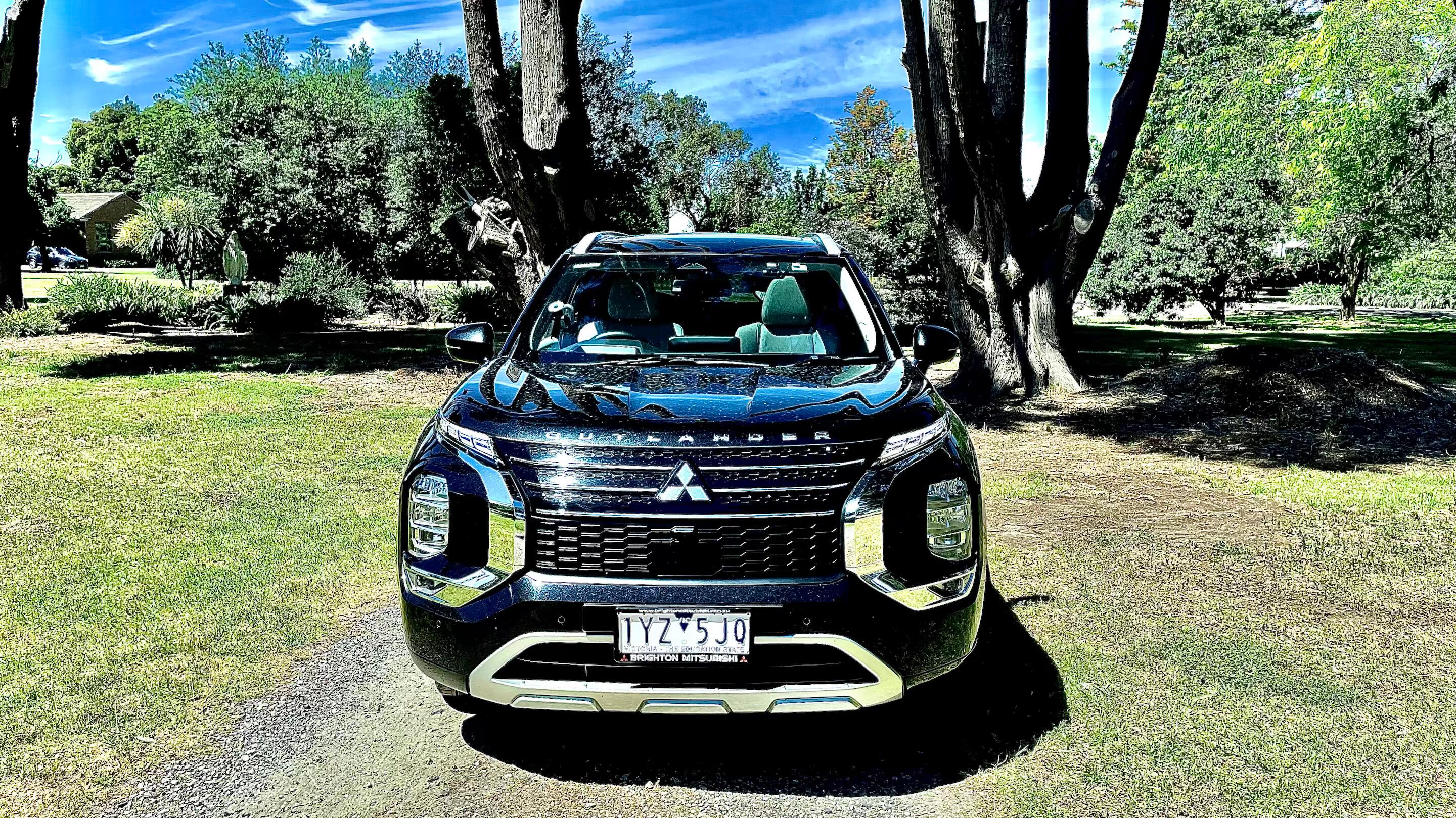 Mitsubishi OUTLANDER 2023 in 