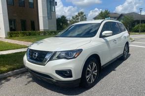 Nissan Pathfinder car