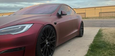 Tesla Model S 2021