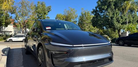 Tesla Model Y 2026