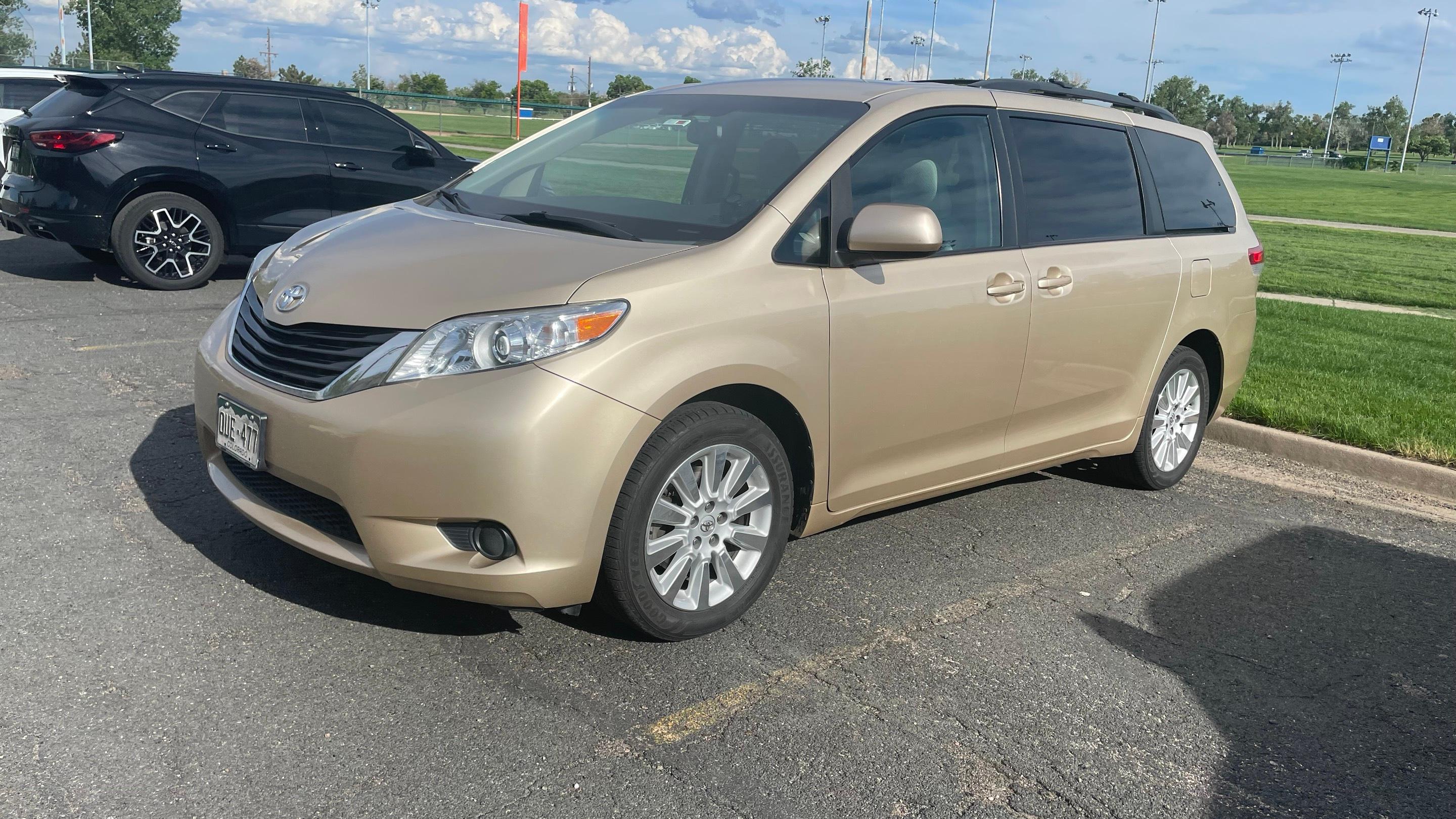Toyota Sienna 2013 in 