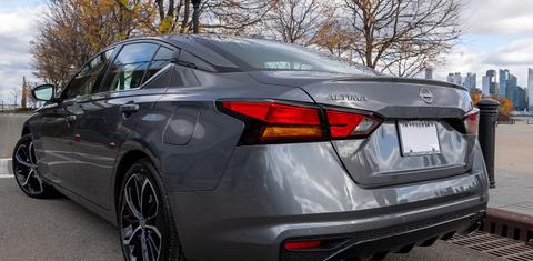 Nissan Altima 2025