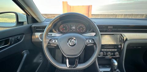 Volkswagen Passat 2021