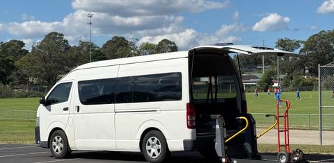 Toyota HIACE 2014