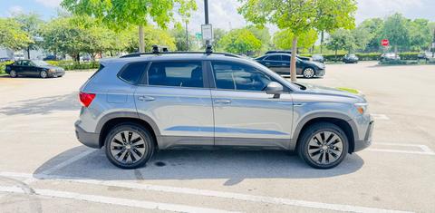 Volkswagen Taos 2022