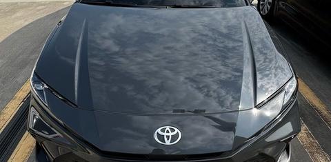 Toyota Camry Hybrid 2025