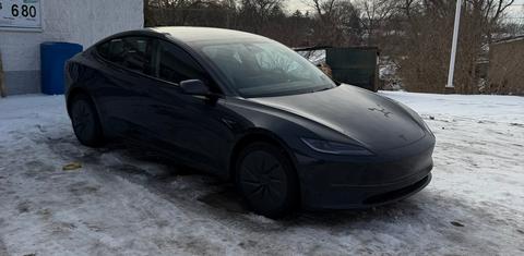 Tesla Model 3 2025