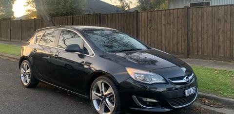 Opel ASTRA 2013