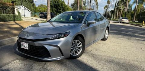 Toyota Camry Hybrid 2025