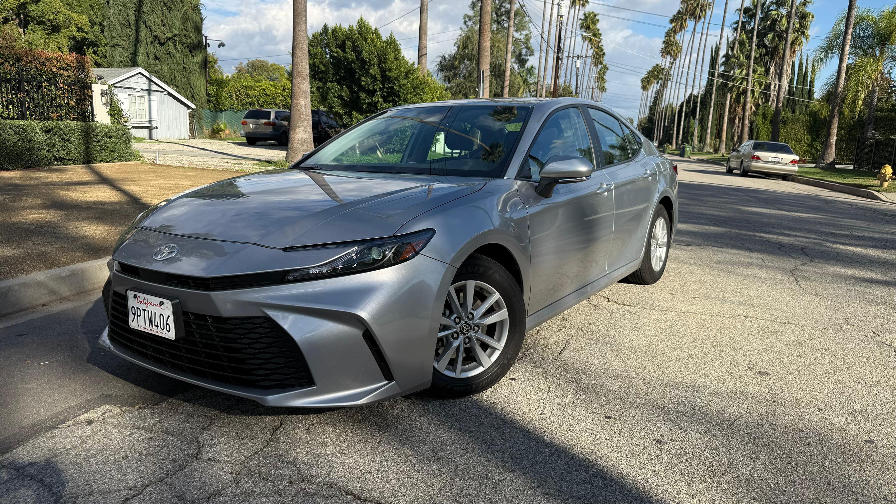 Toyota Camry Hybrid 2025 in 